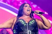 Tiga Mantan Penari Latar Tuntut Lizzo atas Dugaan Pelecehan Seksual