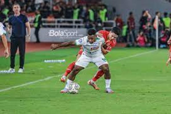Dingin! Persija Sukses Puncaki Klasemen Sementara BRI Liga 1