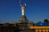 Lepaskan Diri dari Masa Lalu, Ukraina Hilangkan Simbol Soviet di Monumen Kyiv