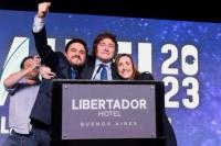 Mengejutkan, Penyanyi Rock Menangkan Pemilihan Pendahuluan Pilpres Argentina