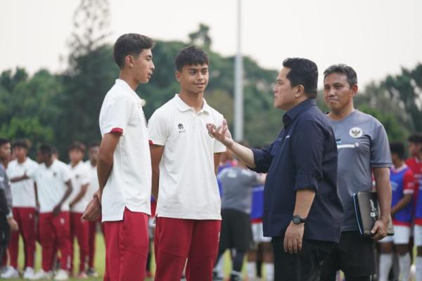 Jelang Piala Dunia U-17, Erick Thohir Berikan Motivasi ke Garusa Muda