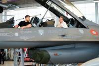 Presiden Ukraina Yakin Kalahkan Rusia dalam Perang jika Bermodal F-16