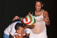 Sambut Bayi Kedua Bersama A$AP Rocky, Rihanna Merasa Keluarganya Lengkap