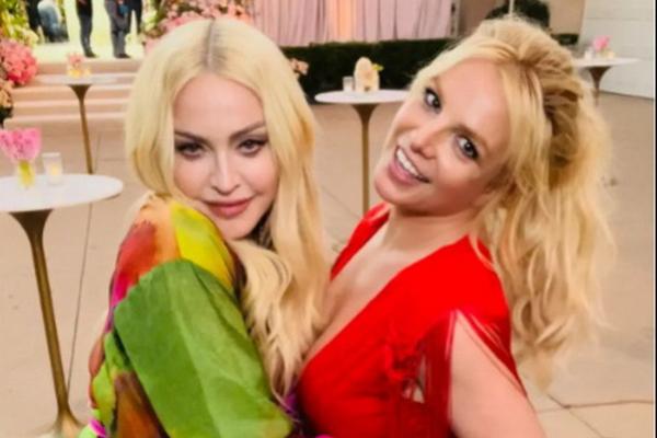 Madonna Ingin Britney Spears Bergabung di Atas Panggung Celebration Tour