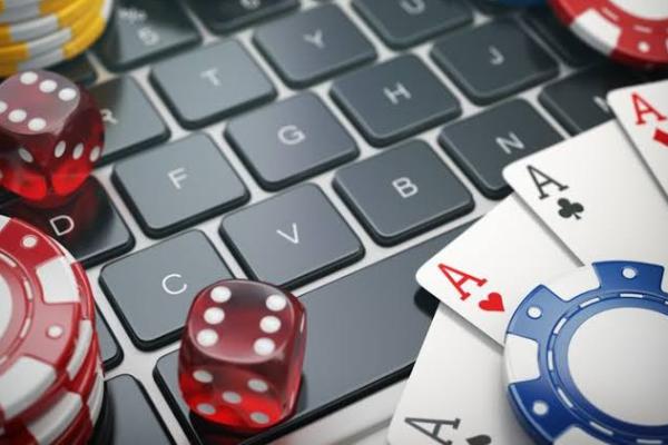 Terus Perangi, Kemenkominfo Blokir 5.000 Situs Judi Online 