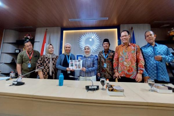 Terima Aduan Warga, Intan Fauzi Nilai Pembangunan Tangki Raksasa di Depok Cacat Administrasi