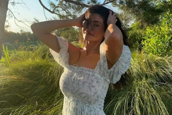 Dicampakkan Timothee Chalamet, Kylie Jenner Masih Terlihat Mengunjungi Bintang Wonka