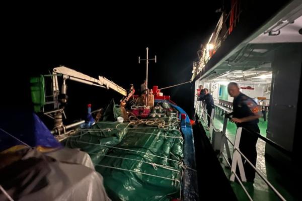 KPLP dan APPM Malaysia Pulangkan Awak Kapal KM Jaya Makmur yang Terdampar