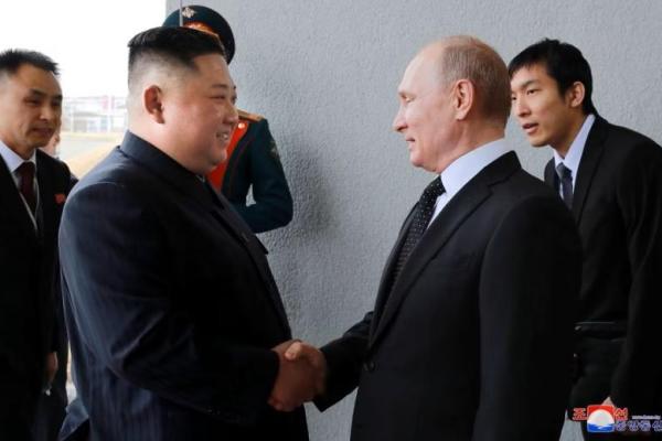 Pertemuan Kim Jong Un-Putin Kemungkinan Bahas Pasokan Senjata ke Moskow