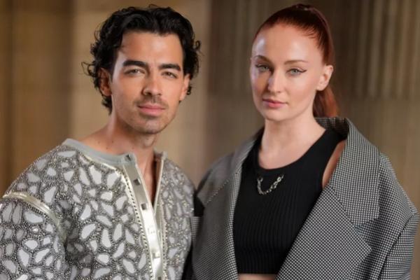 Joe Jonas Singgung Perceraian dengan Sophie Turner di Lagu Terbarunya