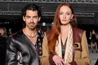 Sepakat Hak Asuh Anak, Sophie Turner Cabut Klaim Penahanan yang Salah Terhadap Joe Jonas