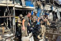 Serangan di Pasar Ukraina yang Tewaskan 16 Orang Membayangi Kunjungan Blinken