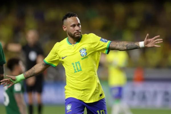 Neymar, pemain asal Brasil. (FOTO: REUTERS) 