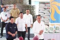 Luncurkan Bantuan Pangan Tahap Dua, Jokowi Gelontorkan CBP 