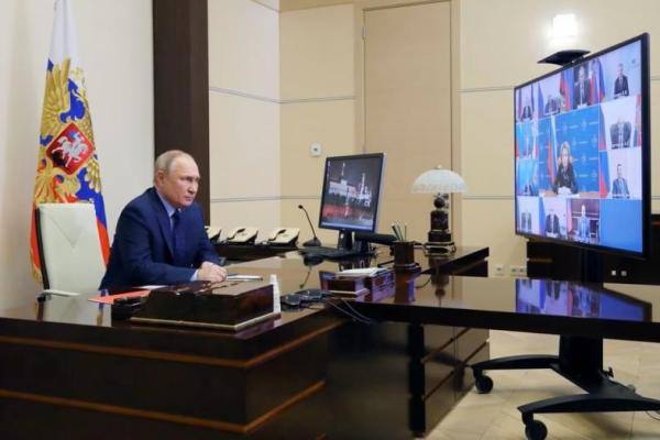 Putin Isyaratkan Perang Berkepanjangan di Ukraina dan Duga AS Tetap Musuhi Rusia