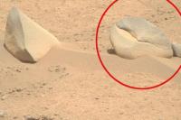 NASA Merilis Gambar Mencurigakan yang Mirip Hiu dari Planet Mars