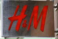 Kurangi Dampak Lingkungan, H&M Bakal Jual Pakaian Bekas di London