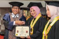 Ratusan Perangkat Desa Raih Gelar Sarjana Lewat RPL Desa