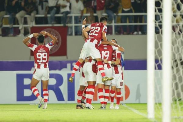 Leonardo Medina Apresiasi Anak Asuhnya Bikin PSIS Kesulitan