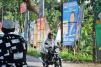 Akademisi: Dana Besar, Tapi Masih Pasang Peraga Kampanye di Pohon