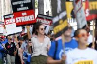 WGA Cabut Perintah Pemogokan Penulis Setelah 148 Hari Protes Damai