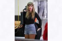 Sejoli Bahagia, Taylor Swift dan Travis Kelce Sama-sama Jatuh Cinta