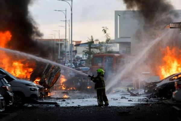 Lancarkan Serangan Mendadak ke Israel, Hamas Kerahkan Orang Bersenjata dan Roket