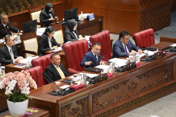 Rapat Paripurna DPR Sahkan 37 RUU Prolegnas Prioritas 2023