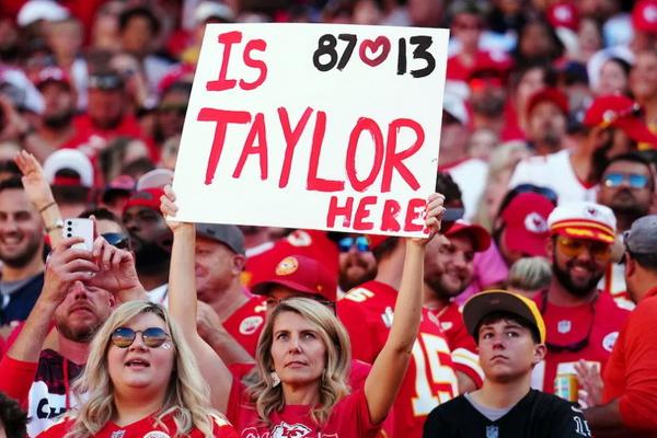 Fenomena Kepopuleran Taylor Swift, Semua yang Berhubungan dengan Travis Kelce Diserbu Swifties