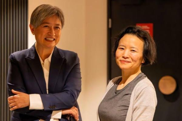 Tiga Tahun Ditahan China, Jurnalis Australia Akhirnya Dibebaskan