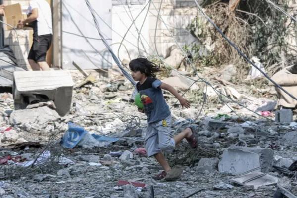 Perang Israel-Hamas, Satu Juta Warga Gaza Mengungsi dalam Sepekan