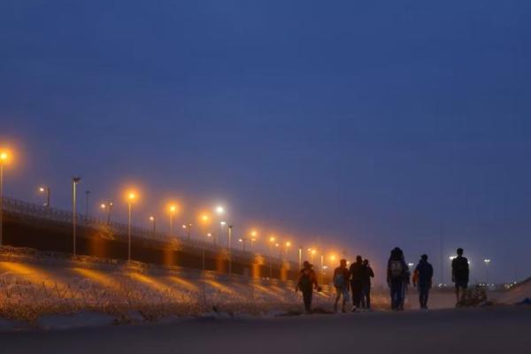 Terpisah dengan Keluarga di Era Trump, Amerika Tawarkan Tunjangan Migran