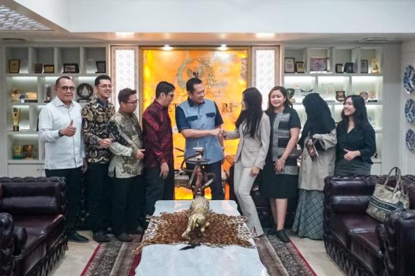 Ketua MPR Dorong Generasi Muda Kembangkan Wirausaha