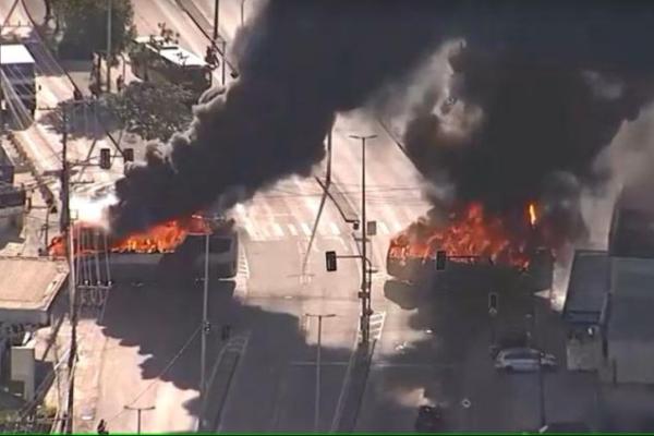 Bos Gangster Brasil Terbunuh, Anggotanya Membakar Sedikitnya 35 Bus