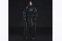 Pakai Jaket Kulit dan Sepatu Bot, Kylie Jenner Promosikan Lini Pakaian Terbaru `Khy`