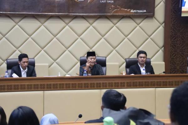 HNW Ingatkan Generasi Muda Ambil Inisiatif, Selamatkan Kiblat Bangsa