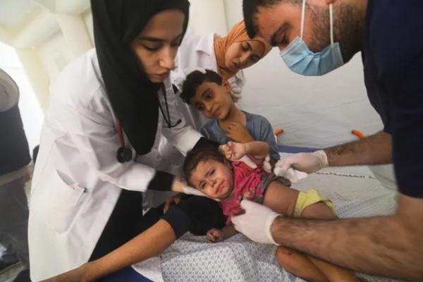 Orangtua di Gaza Tuliskan Nama Anak-anaknya di Tubuh Mereka agar Mudah Dikenali saat Tewas