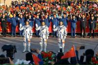 Majukan Ambisi Luar Angkasanya, China Berangkatkan Awak Astronot Termuda
