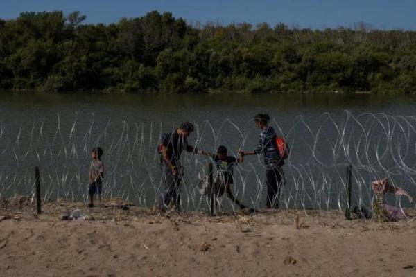Hakim Halangi Pemerintahan Biden Hancurkan Pagar Perbatasan Texas