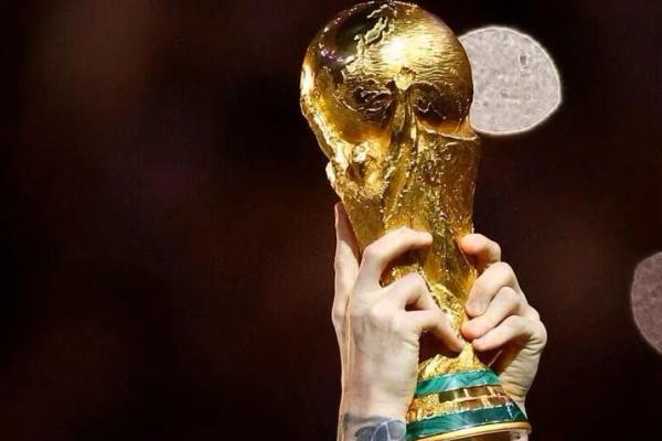 Ilustrasi - trofi piala dunia (Foto: Reuters) 