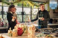 Trailer Family Switch, Rencana Liburan Natal Keluarga Jennifer Garner dan Ed Helm Jadi Kacau