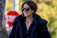 Sandra Bullock Tersenyum Kembali Setelah Pasangannya Bryan Randall Wafat 3 Bulan Lalu
