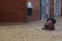 Enam Orang Tewas Akibat Hujan Lebat Membanjiri Tuscany, Italia
