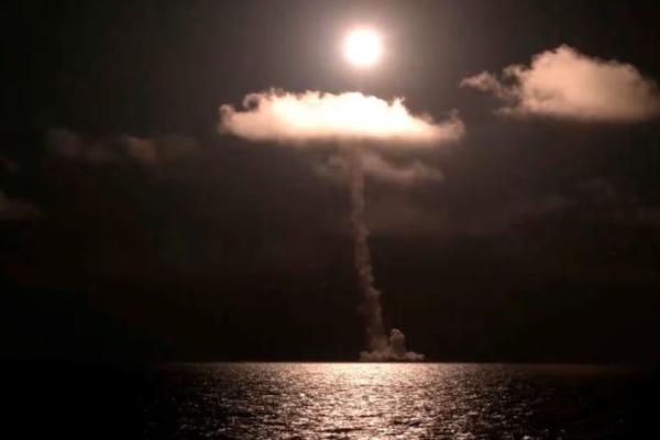 Uji Coba Kapal Selam Nuklir, Rusia Luncurkan Rudal antarbenua Bulava