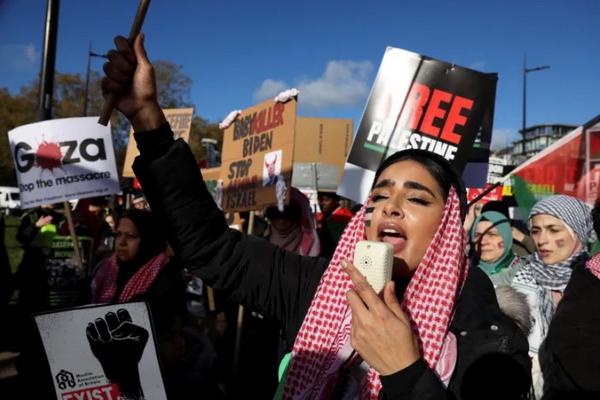 Ketika Perang Israel-Hamas Berkobar, Kekacauan Melanda Inggris dengan Pemecatan Suella Braverman