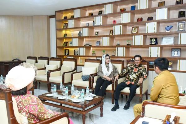 Kunjungi Pj Gubernur Sumut, Fadel Muhammad Bahas Pertanian dan Ketahanan Pangan