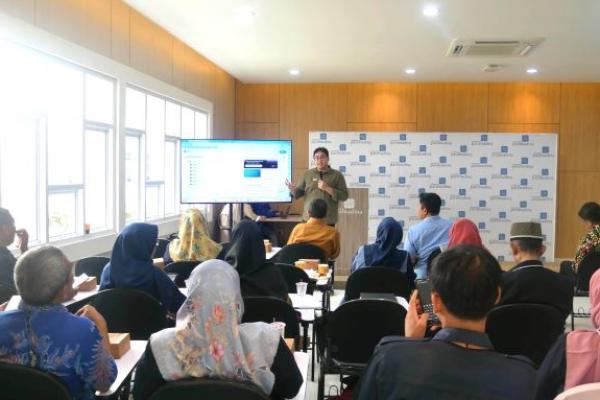 Gandeng MGMP, Paramadina Gelar ToT Literasi Ekonomi dan Keuangan Digital