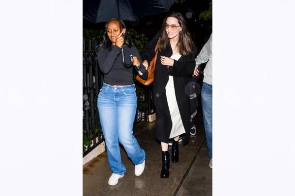 Penggemar Puji Angelina Jolie Didik Putrinya tak Lupakan Asal-usul Budayanya