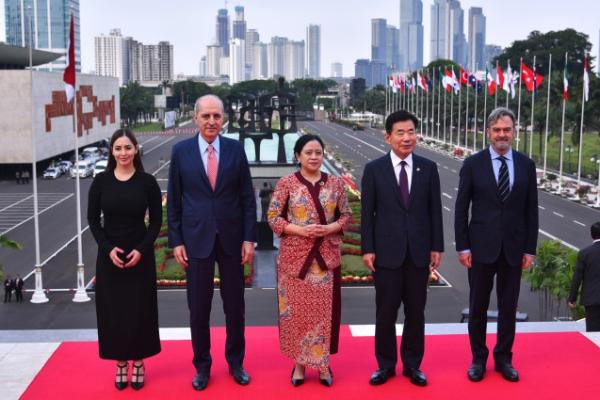 Sidang MIKTA Hasilkan Berbagai Kesepakatan untuk Dunia yang Damai