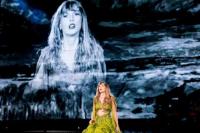 Trauma Penggemarnya Meninggal, Rencana Liburan Thanksgiving Taylor Swift Bisa Berubah